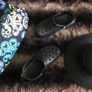 Basically New Black Crocs (Women’s 9, Men’s 7)